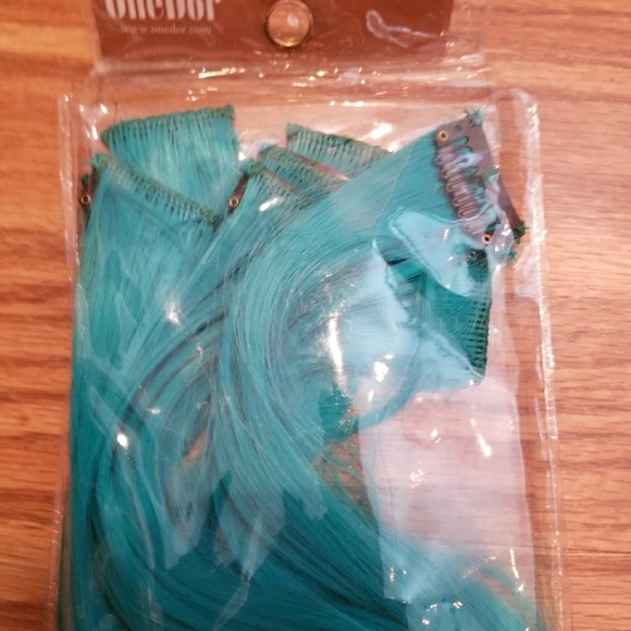 OneDor® 23" Straight Synthetic Colored Party Highl - Picture 4 of 4